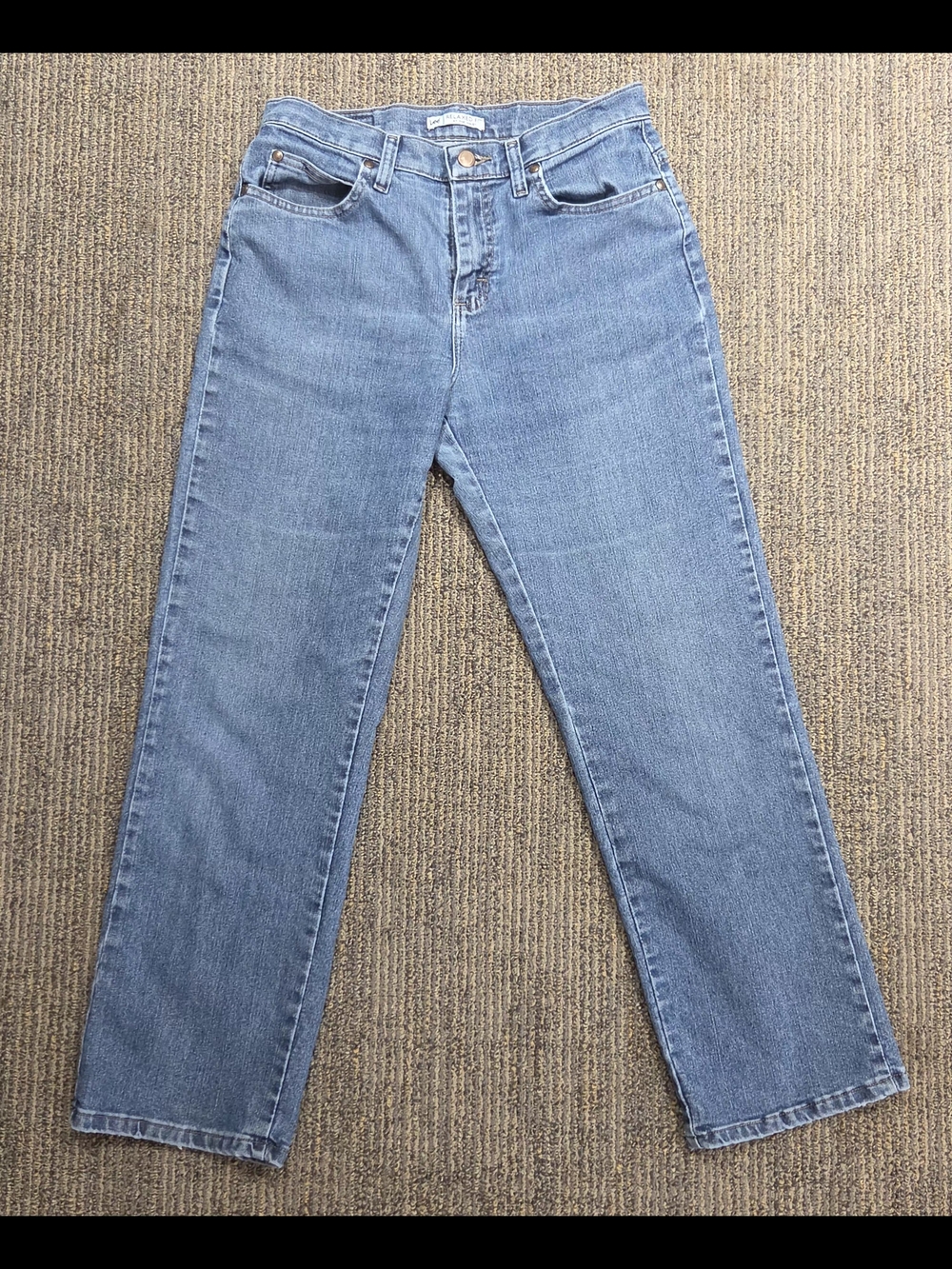 Lee Women's Straight Leg Relaxed Fit Jeans - Light Blue Denim